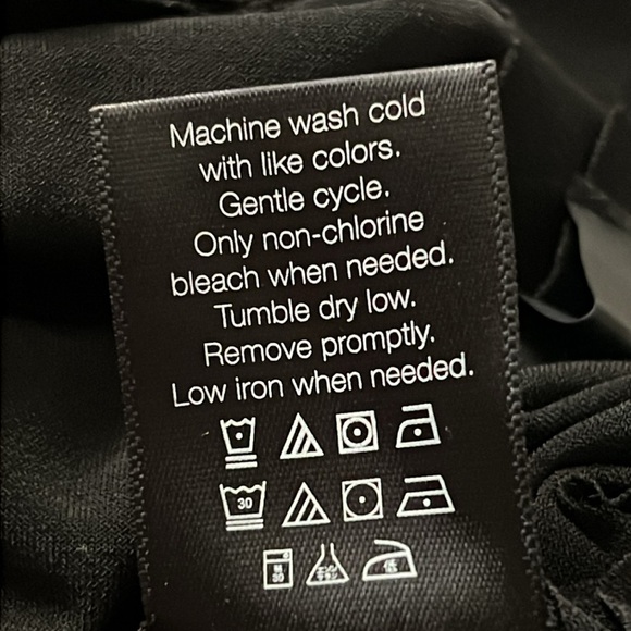 Norma Kamali Cross back Cropped Jumpsuit in Black size M - Picture 14 of 16